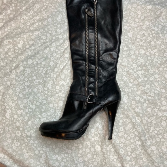 Guess Boots - Picture 8 of 16